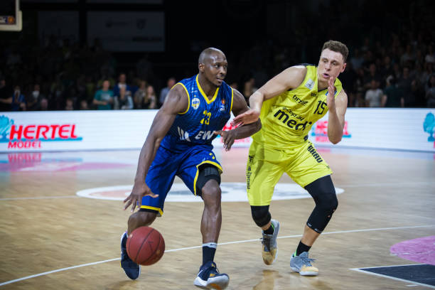 都能点燃球 都能点燃球