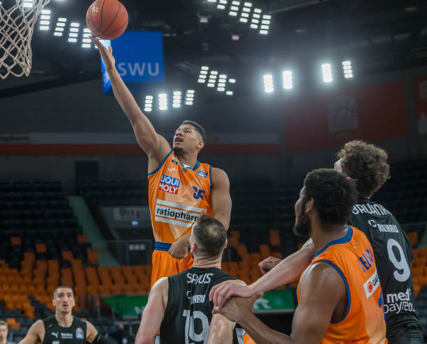 随着中超联 随着中超联