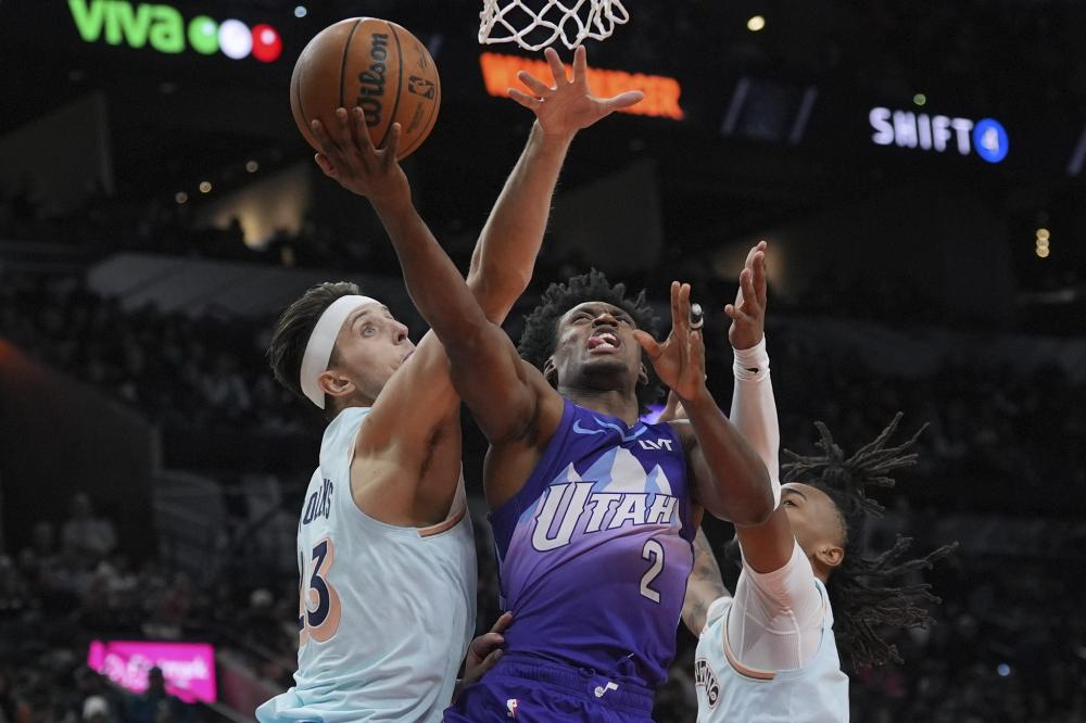 献上奖杯 献上奖杯